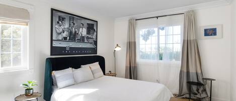 3 quartos, ferros/tábuas de passar roupa, Wi-Fi, roupa de cama