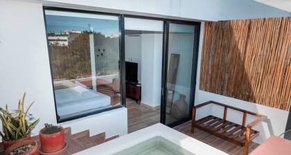 Amira Residence with Private Pool