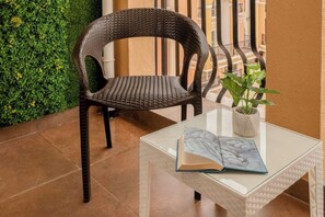 Property grounds - Staymaster Zyric A415  Serviced Apartment Pool (Siolim)