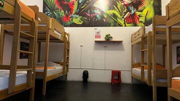 Dormitorio compartido Deluxe | Wifi gratis