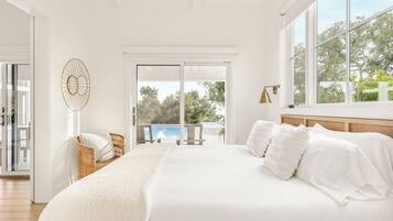 House (6 Bedrooms) | Interior