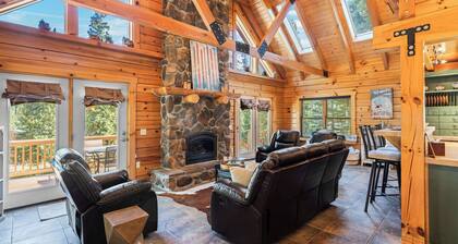 Forest Views, Hot Tub & Fireplace Minutes From Breckenridge Shangri-la Cabin by Avantstay