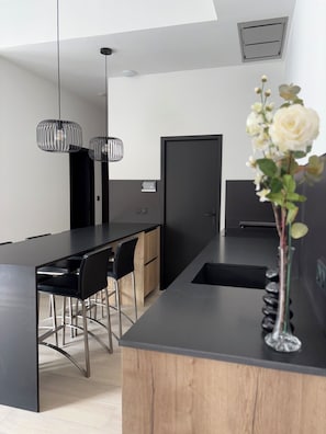 Dining - Charming new 5-star villa in tourist accommodation near Bordeaux (Le Haillan)