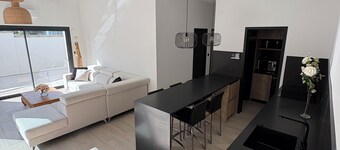Charming new 5-star villa in tourist accommodation near Bordeaux
