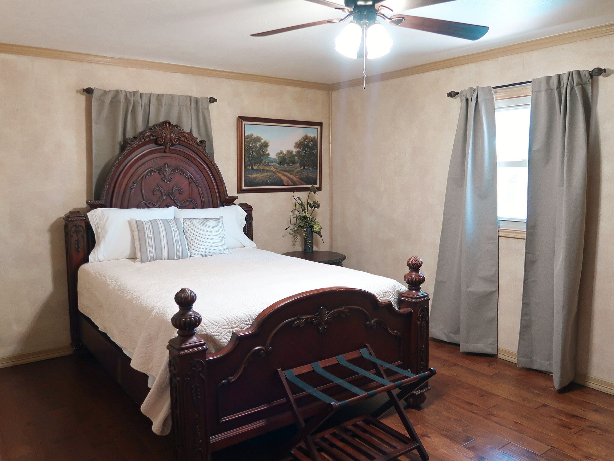 4 bedrooms, WiFi, bed sheets