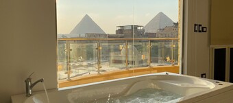 Casablanca Pyramids Inn