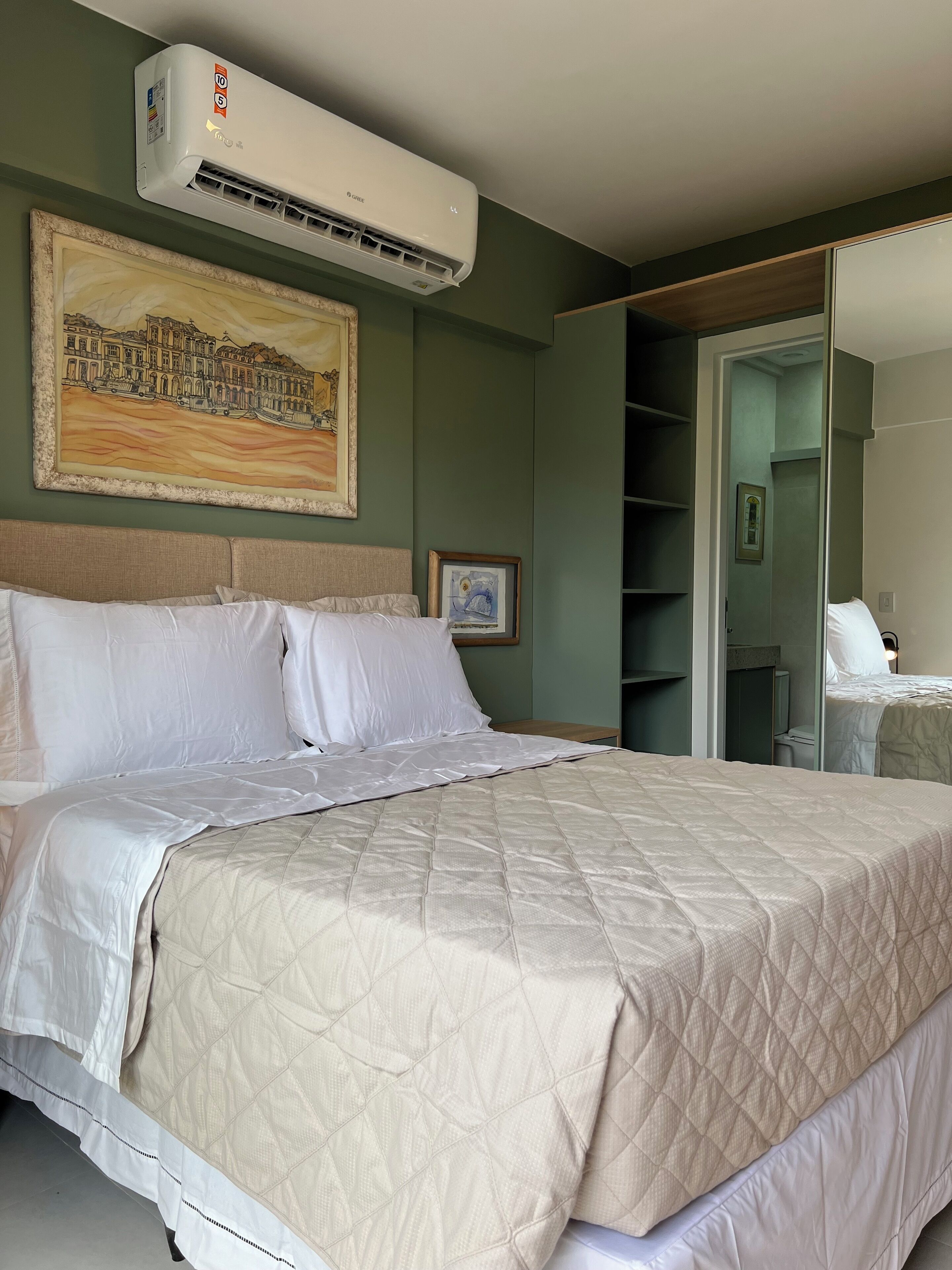 1 bedroom, iron/ironing board, WiFi (free), bed sheets