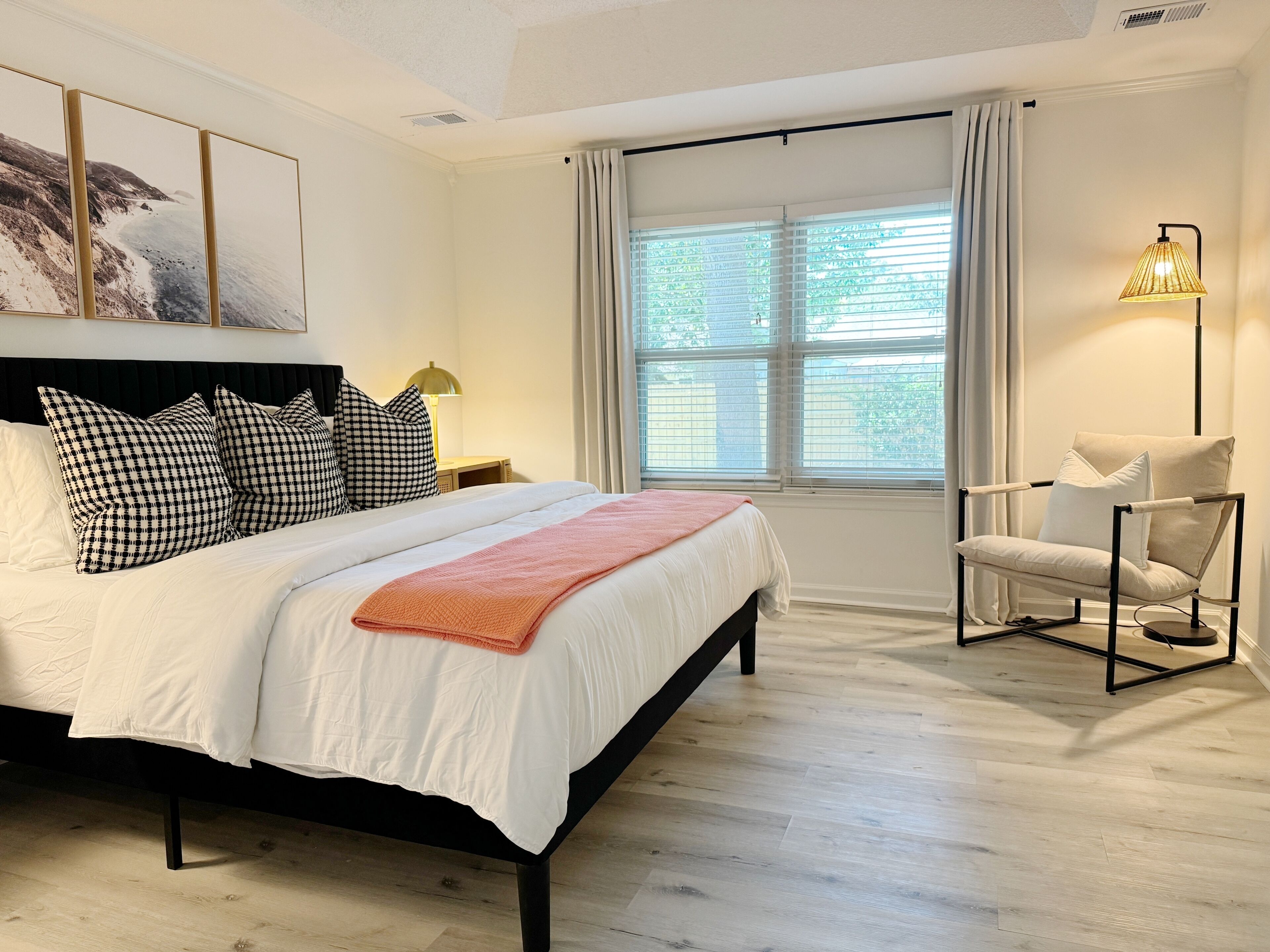 House, Patio, Courtyard View | Individually decorated, individually furnished, iron/ironing board