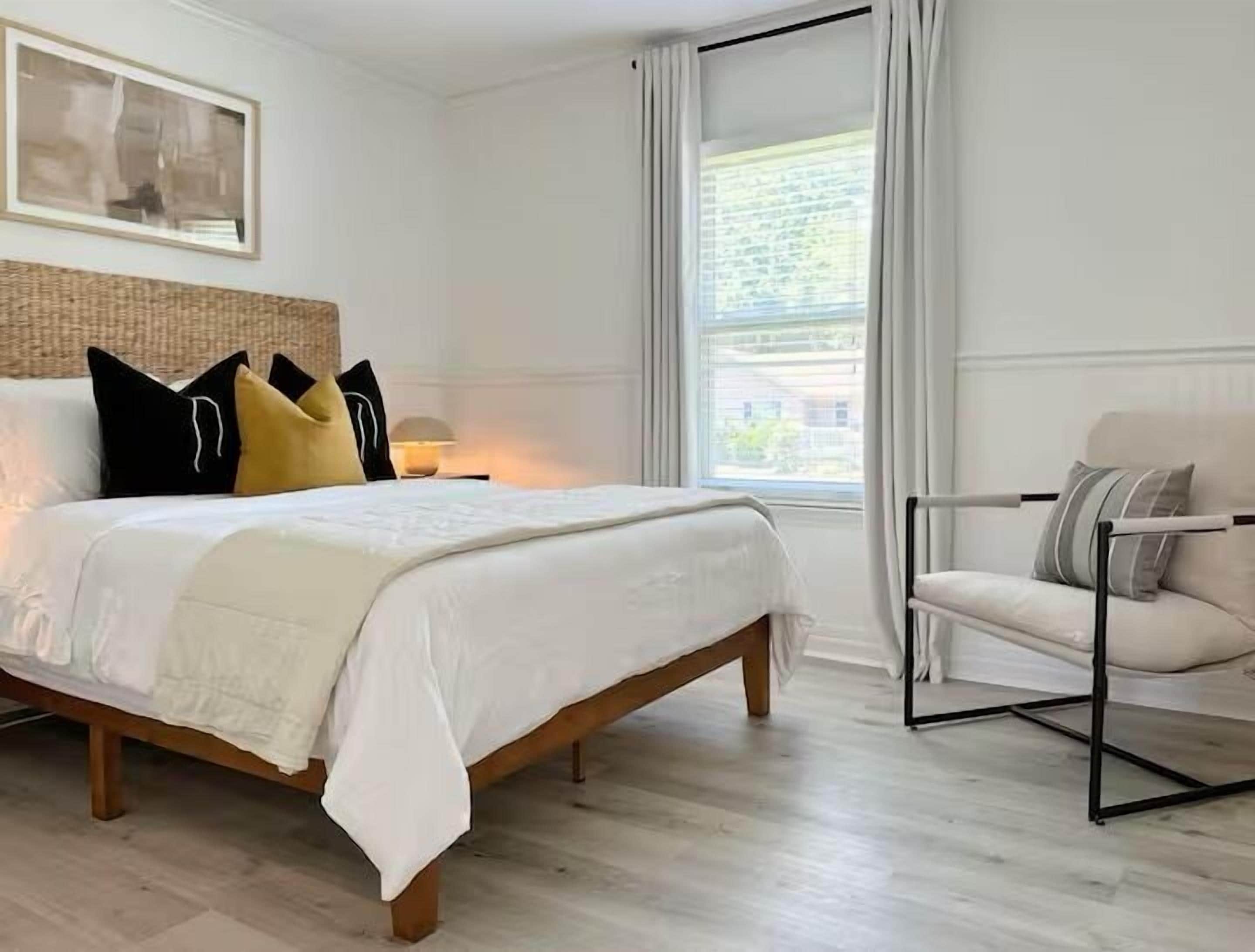 House, Patio, Courtyard View | Individually decorated, individually furnished, iron/ironing board