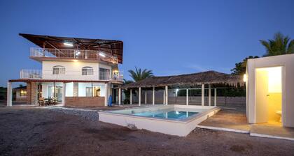 Big 14pax home perfect for big families w/ pool