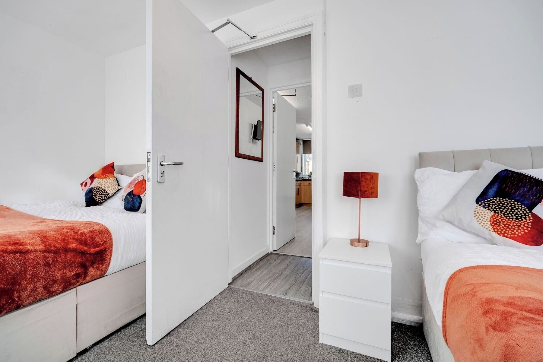 4 bedrooms, iron/ironing board, free WiFi, bed sheets