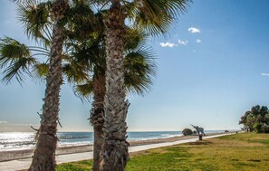 Beach nearby - 2 bedroom cozy apartment in TORRE LA SAL (TORRE LA SAL)