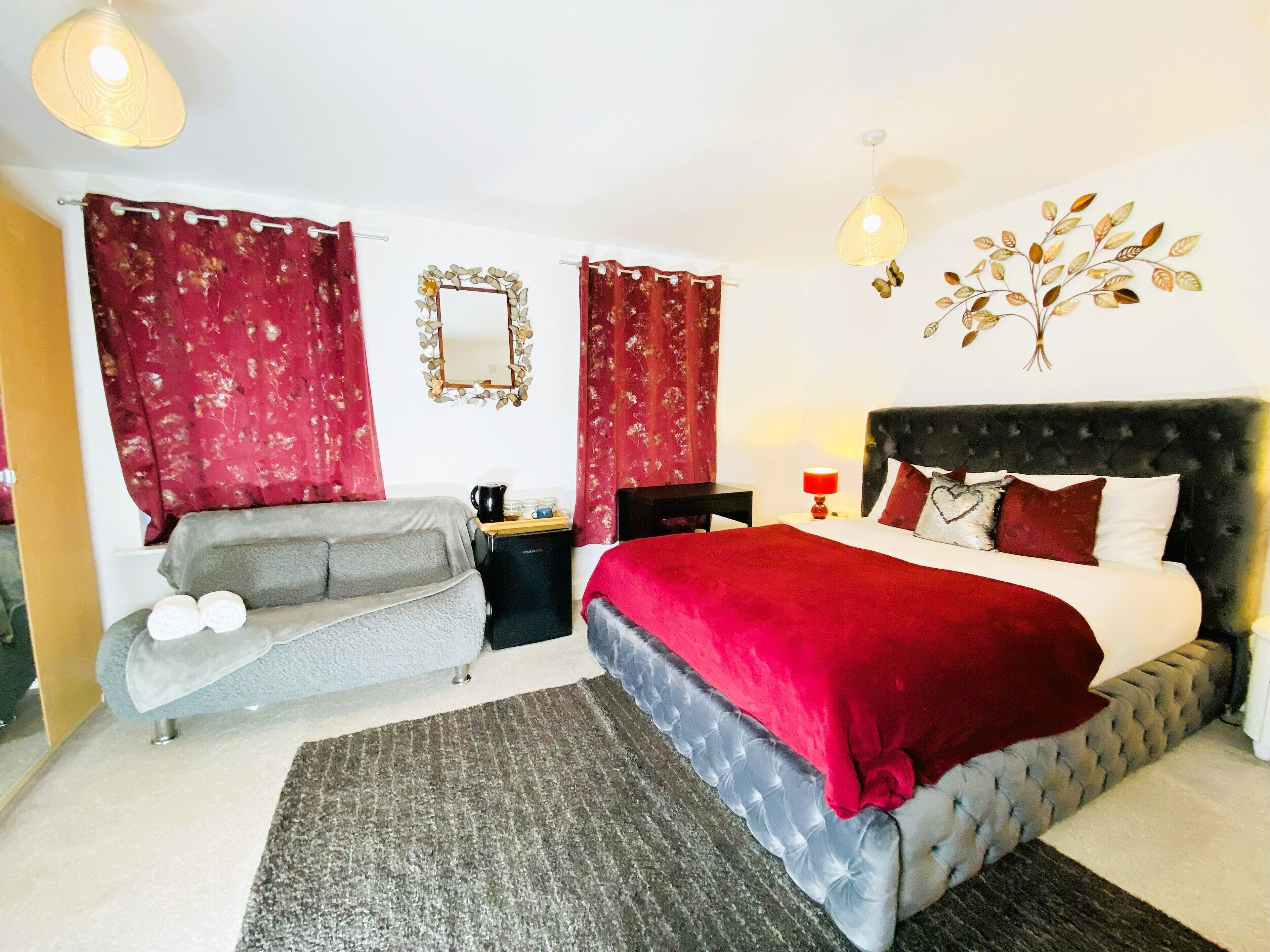 1 slaapkamer, een strijkplank/strijkijzer, wifi, beddengoed