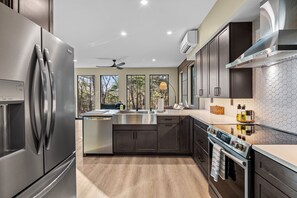 Private kitchen - Modern Asheville Cabin w/Hot tub & Fire Pit (Fletcher)