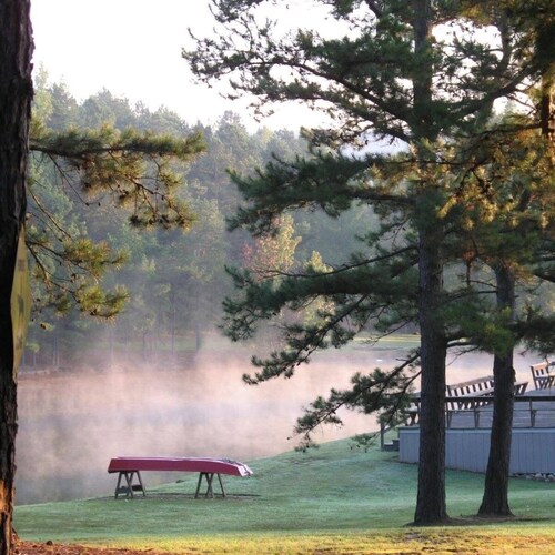 Tranquil 2BR Cabin Getaway in Caddo Gap – Near River, Trails & Hot Springs