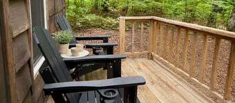 Eagle’s Nest Cabin • Private Forest Stay
