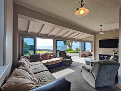 Justavacation Beachfront Bach