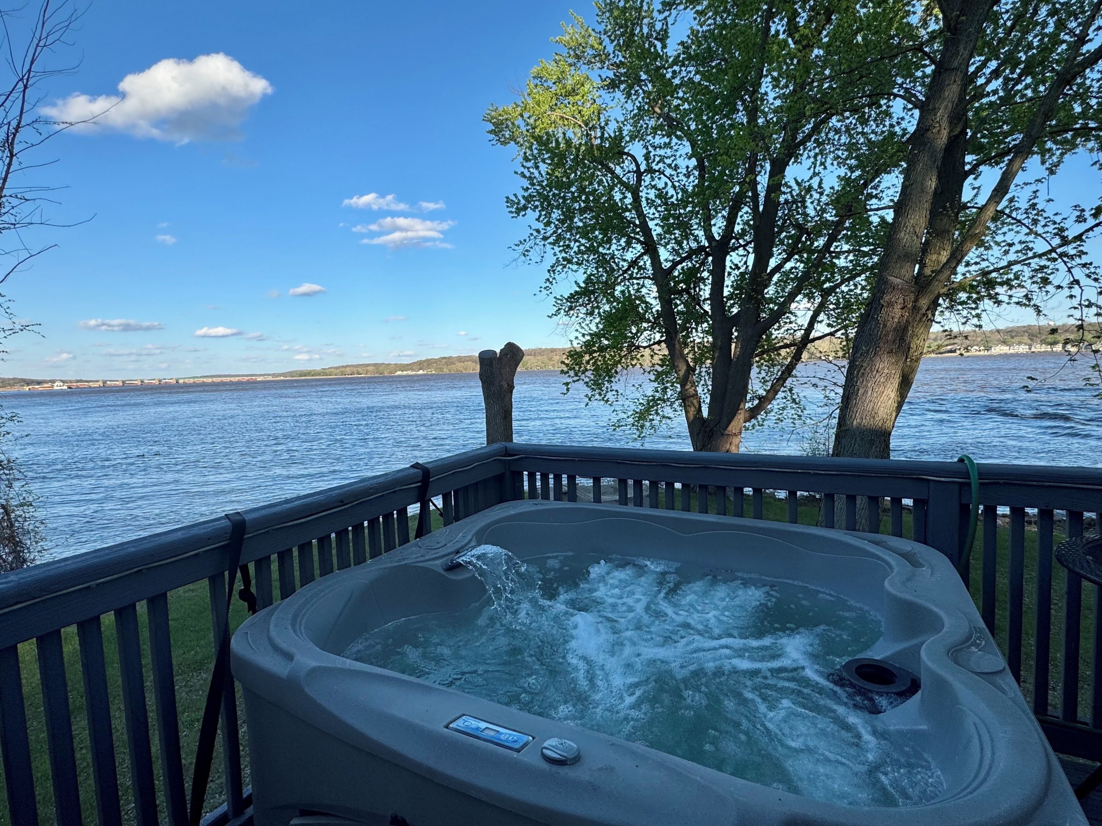 Bain à remous extérieur