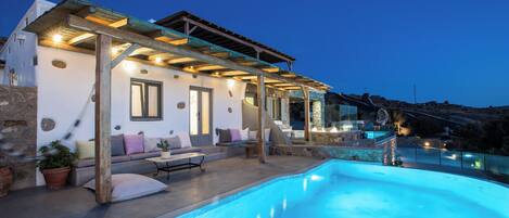 Piscine extérieure, piscine chauffée