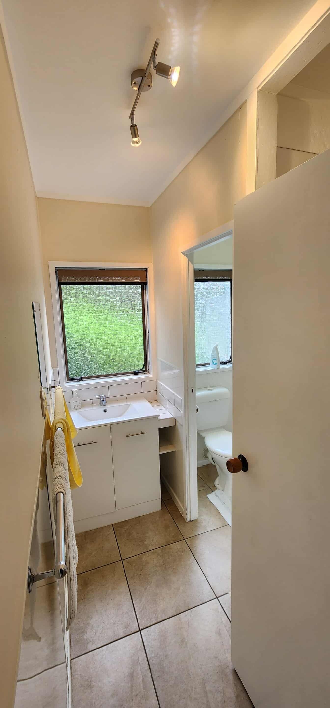 Shower, eco-friendly toiletries, towels, soap