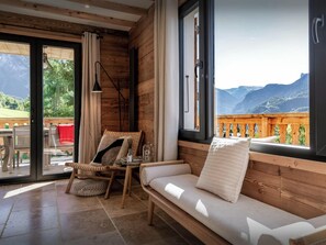 TV, stereo - Chalet Mushy - Stay for 10 with a terrace and garden - OVO Network (Samoëns)