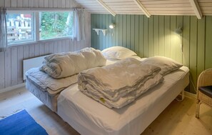 2 室のベッドルーム、旅行用ベビーベッド、WiFi (無料)