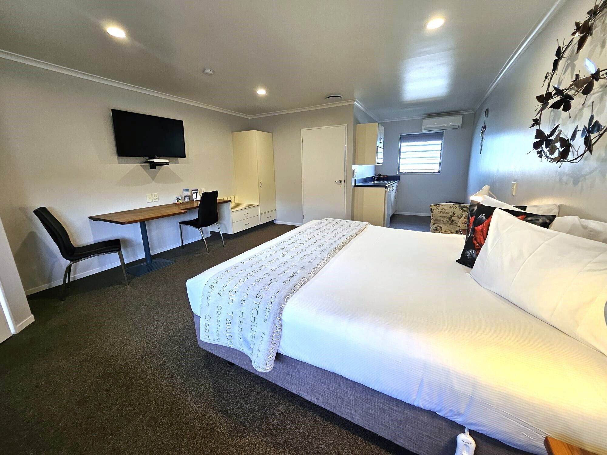 스탠다드 더블룸 | 암막 커튼, 다리미/다리미판, 무료 WiFi, 침대 시트