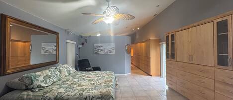 1 bedroom, iron/ironing board, WiFi, bed sheets