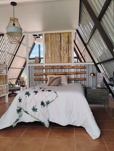 Beautifully 2-bedroom cabin with A/C and reliable Wi-Fi, exelent for remote work