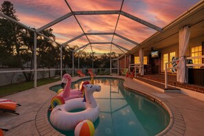 Outdoor pool, a heated pool