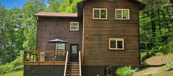 Private Ridgetop Retreat RRG: Hot Tub & Dogs OK