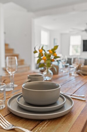 Dining - Private Ridgetop Retreat RRG: Hot Tub & Dogs OK (Campton)