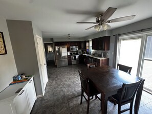 تناول الطعام