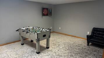 غرفة الألعاب