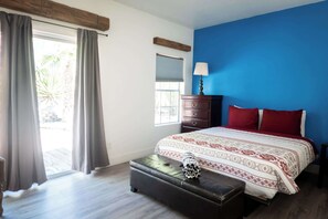 Room - Sunset Villa | Hilltop Hot Springs Oasis (Desert Hot Springs)