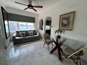Living area - Manzanillo Ocean View Apartment - perfect for couples - pet friendly (Manzanillo)