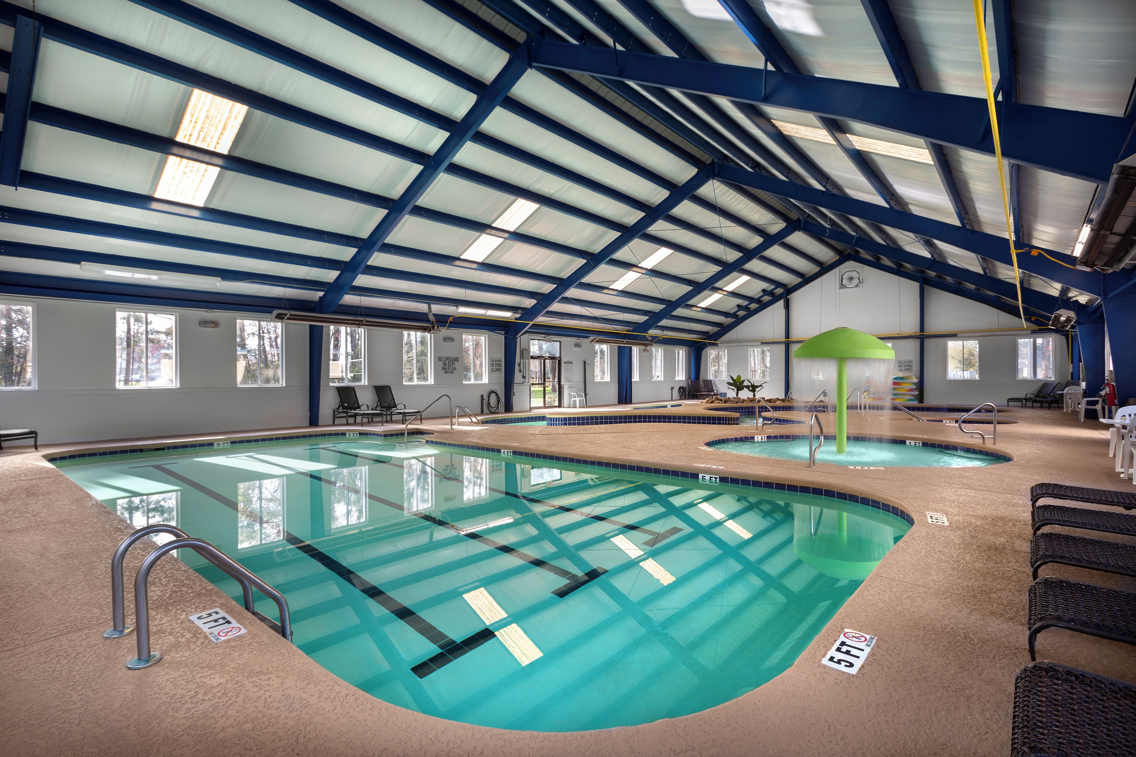 Indendørs pool, opvarmet pool