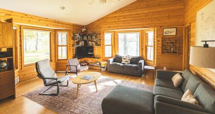 Cozy Cabin Surrounded by Lake Views + Sauna