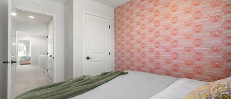 3 quartos, ferros/tábuas de passar roupa, Wi-Fi, roupa de cama