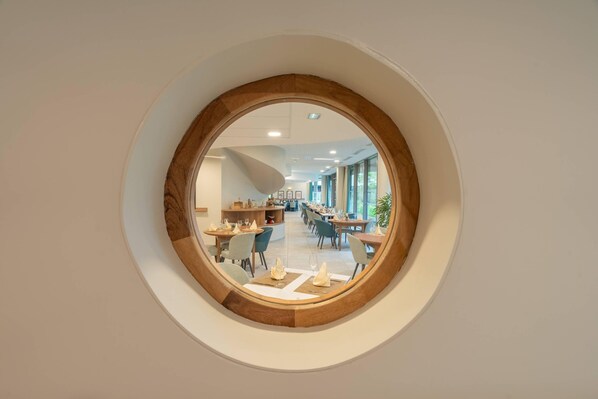 Daily continental breakfast (EUR 12.90 per person)