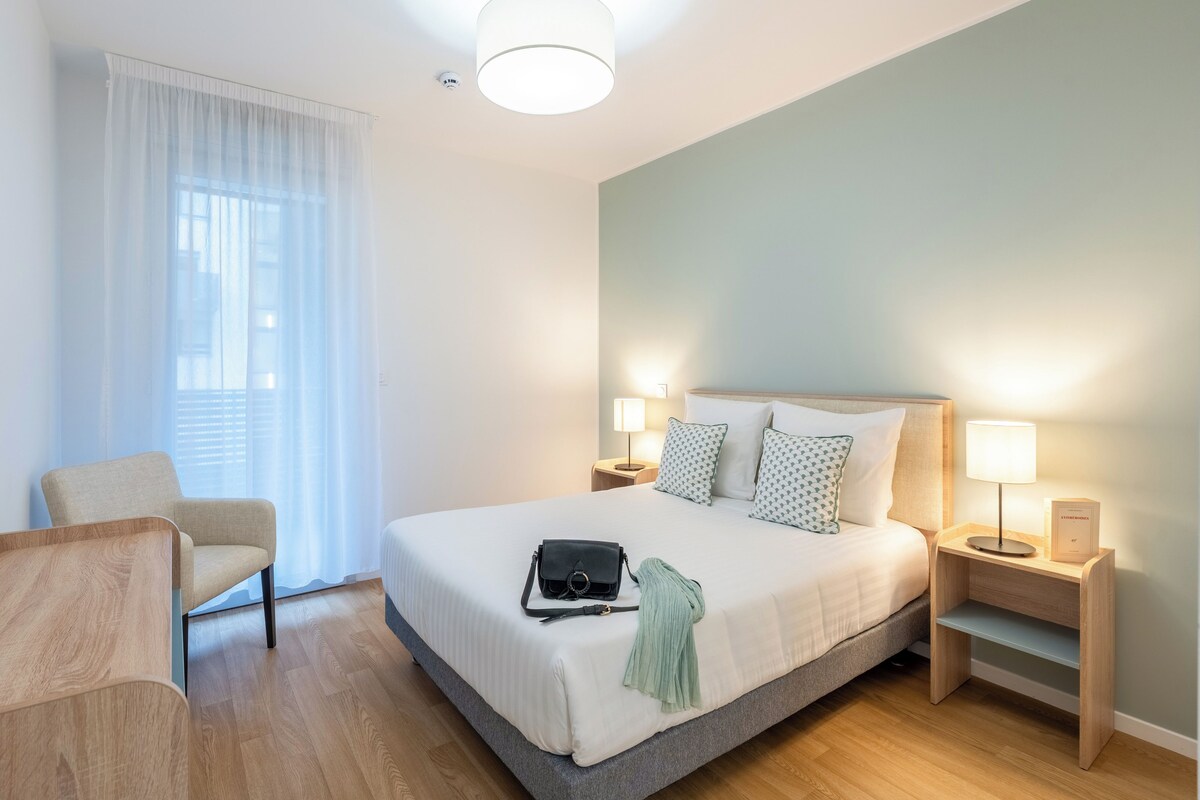2 Queen Beds, Suite, Nonsmoking