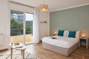 Standard Room, 1 Queen Bed, Non Smoking | Free WiFi