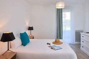 Two-Bedroom Apartment | Free cribs/infant beds, free WiFi, bed sheets