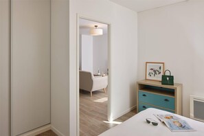 أسرّة أطفال/رضّع (مجانًا) وواي فاي مجانًا وملاءات أسرّة