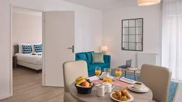 Apartment, 2 Bedrooms | Free cots/infant beds, free WiFi, bed sheets