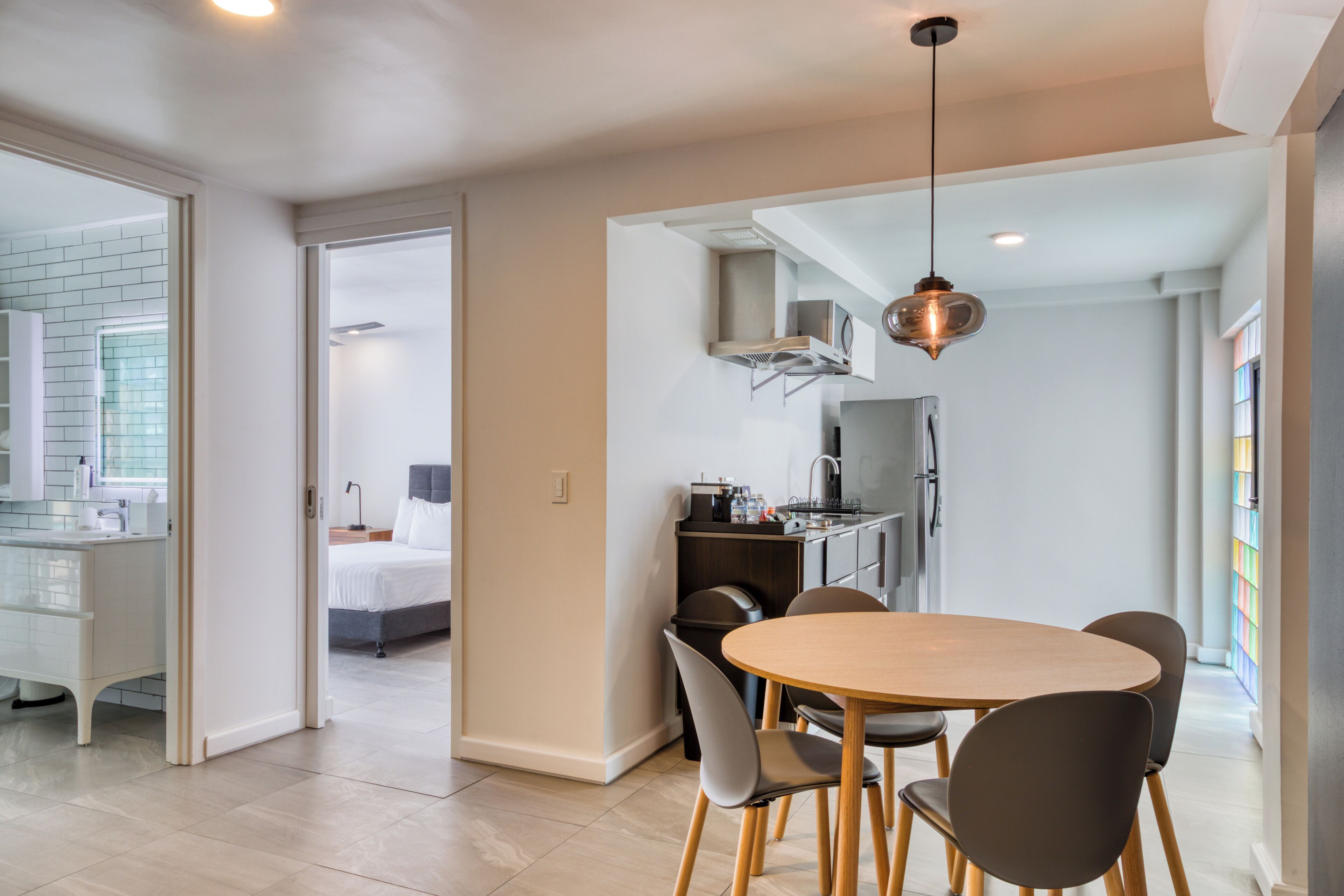 Apartment, 2 Queen Beds | Private kitchenette