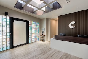 Lobby - Comfort Suites Tijuana (Tijuana)