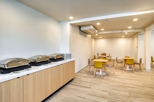 Desayuno continental gratuito y diario