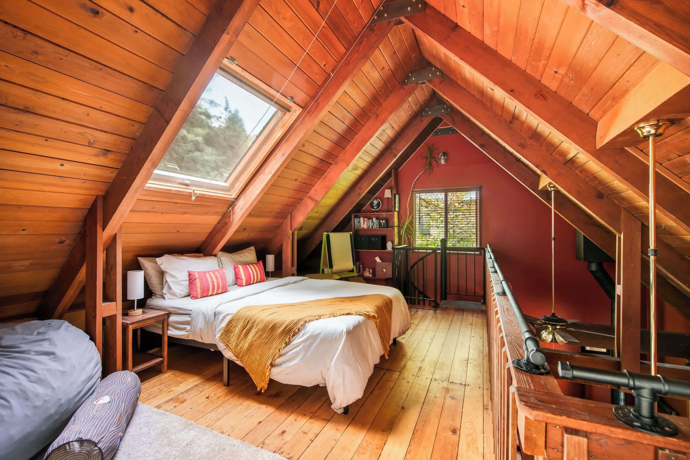 2 bedrooms, travel crib, WiFi, bed sheets