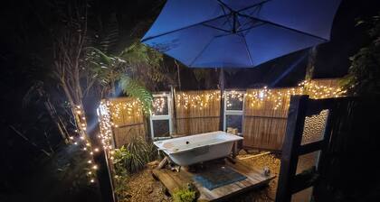 Private and Relaxing pet friendly cabin near Barrytown and Punakaiki
